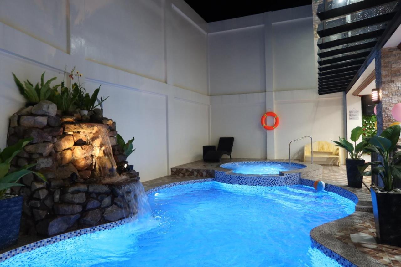 Tayabas The Legacy Hotel מראה חיצוני תמונה