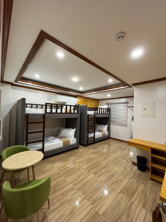 Tayabas The Legacy Hotel חדר תמונה